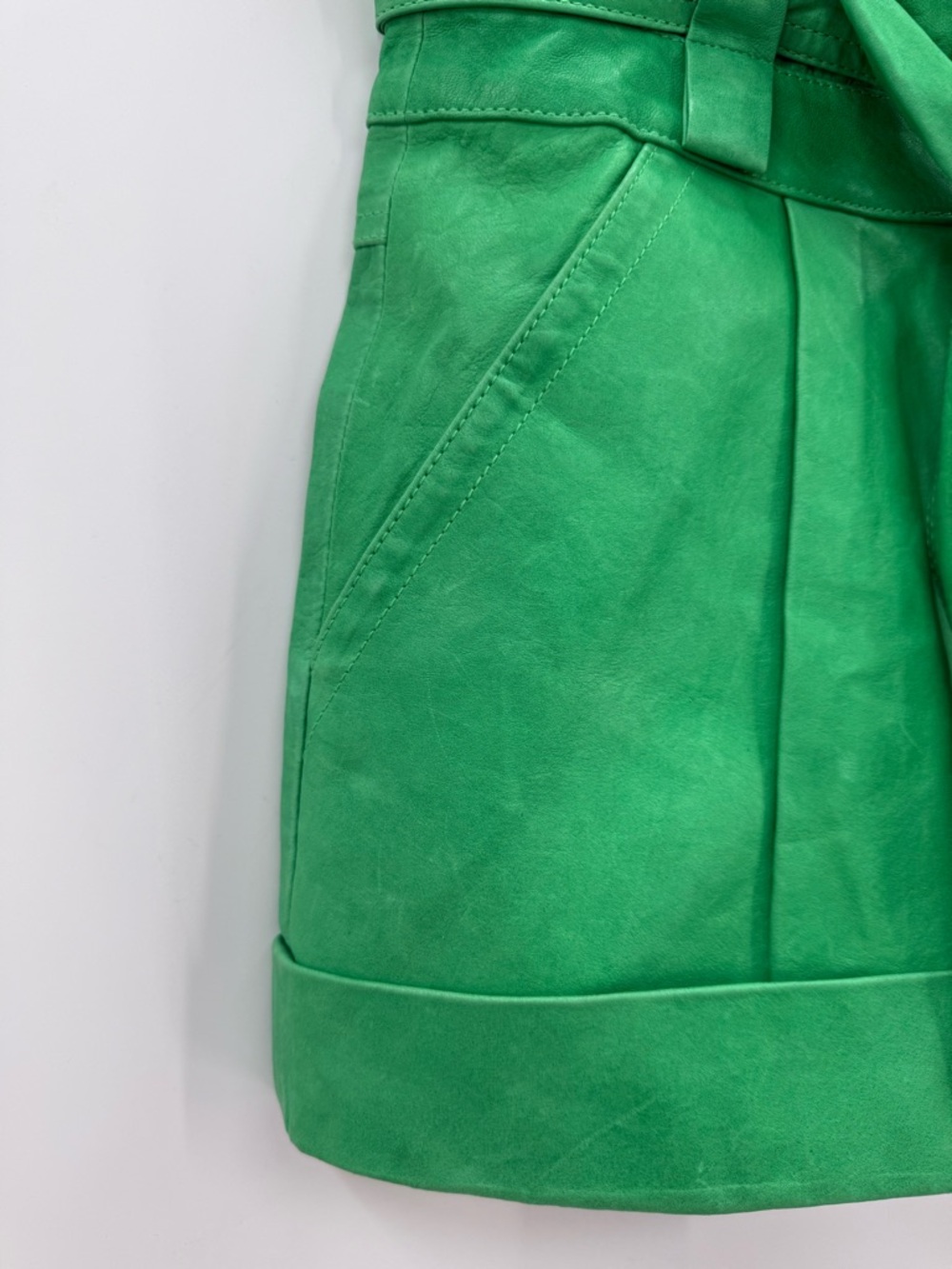 Diane Von Furstenberg Emerald Green High-Waisted Leather Shorts with Tie Belt - Picture 4 of 14